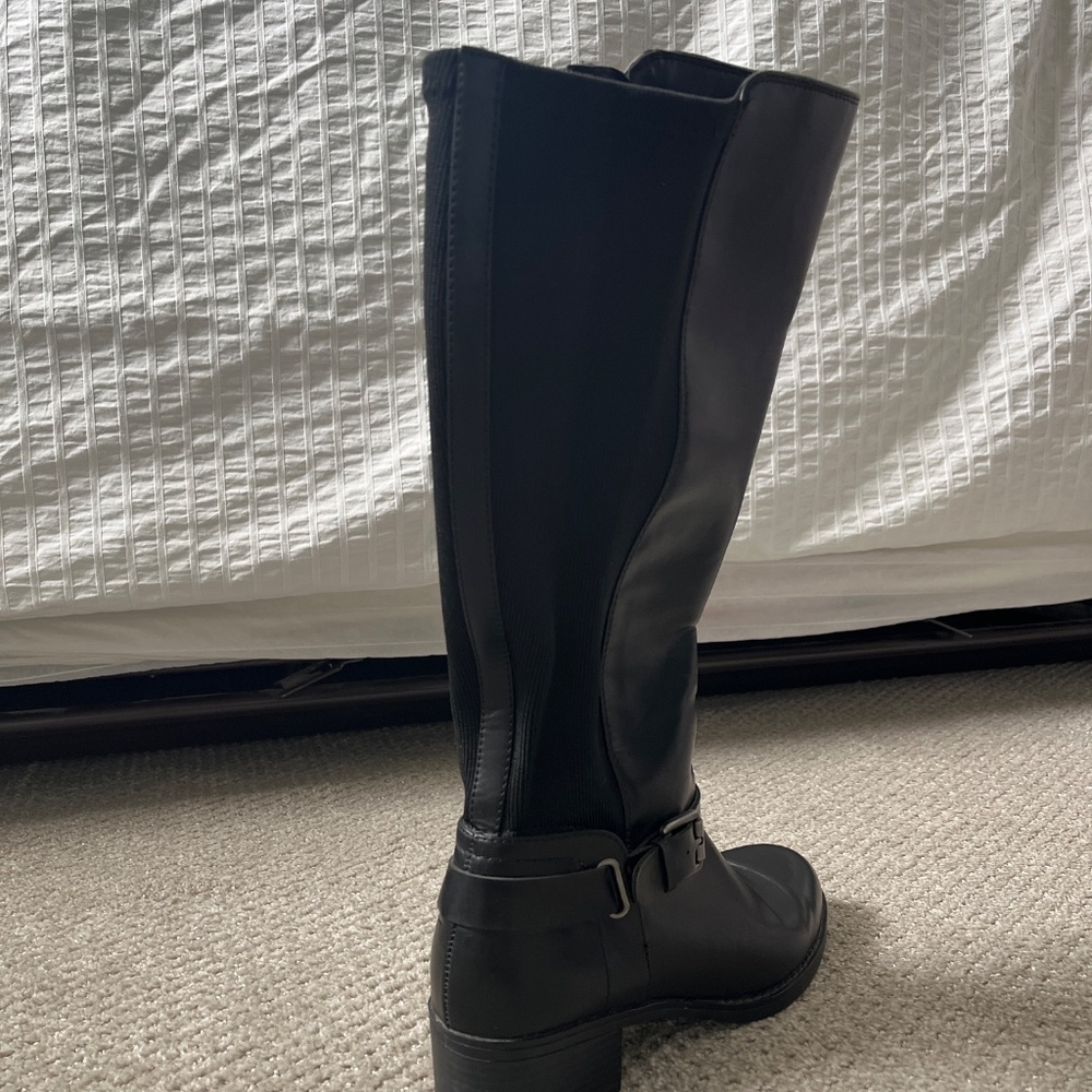 Boots - Picture 3 of 3